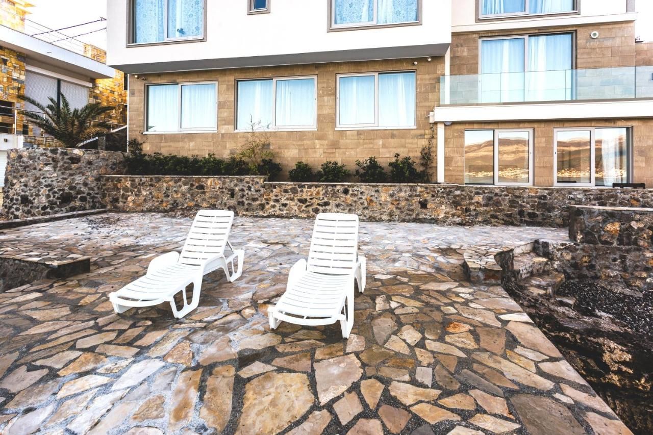 Апартаменты 1st.LINE BEACH RELAX Крашичи-10