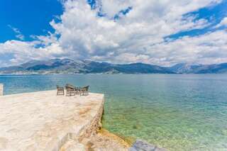 Апартаменты 1st.LINE BEACH RELAX Крашичи Апартаменты с видом на море-16