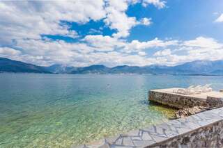 Апартаменты 1st.LINE BEACH RELAX Крашичи Апартаменты с видом на море-3