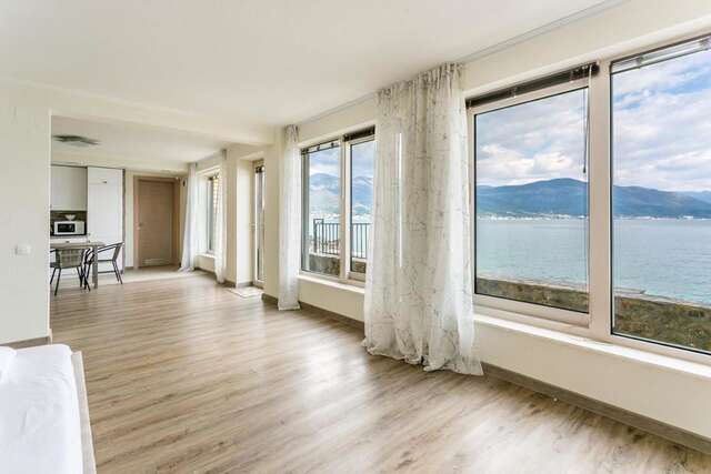 Апартаменты 1st.LINE BEACH RELAX Крашичи-28
