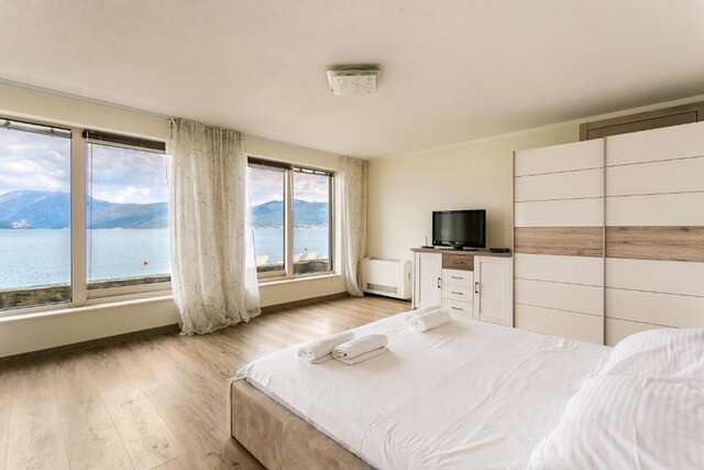 Апартаменты 1st.LINE BEACH RELAX Крашичи-48